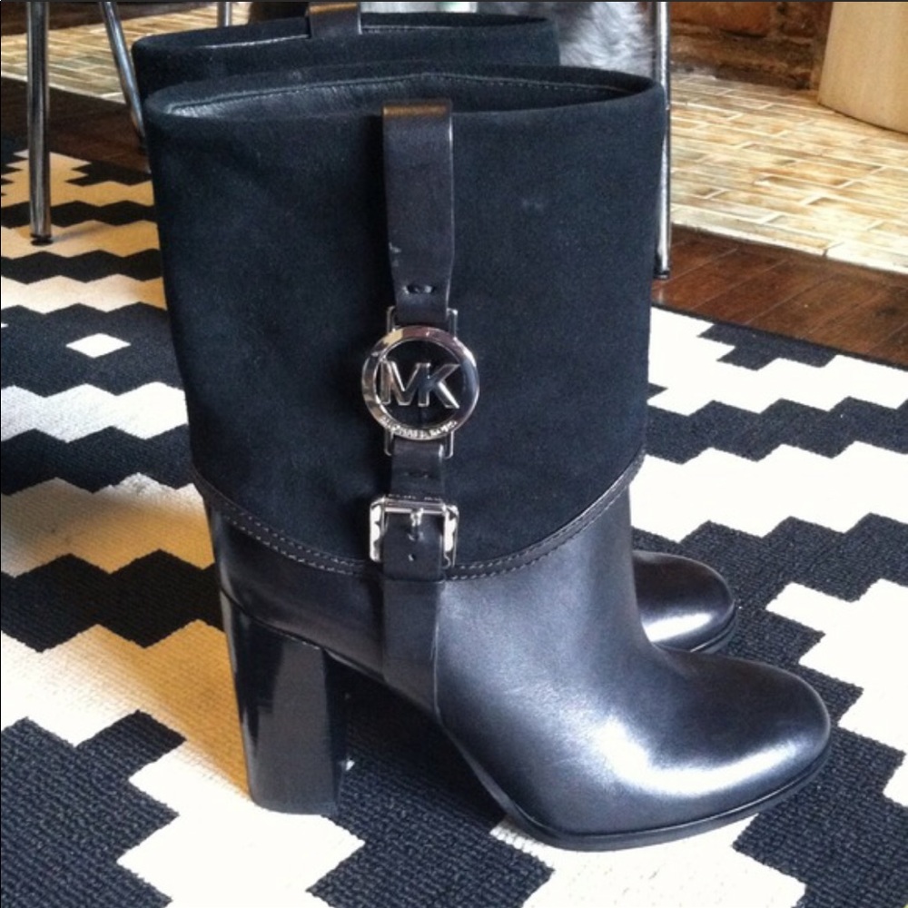 SOLD***Michael Kors boots